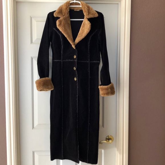 Cascade Trench Coat with Faux Fur - Picture 2 of 16